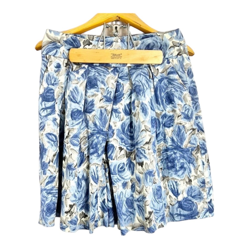 Talbots Petites Cottagecore Blue & Cream Floral Print Pleated Skirt Size 4P